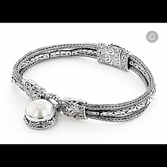 White Mabe Pearl Silver Bracelet - Picture 2 of 3